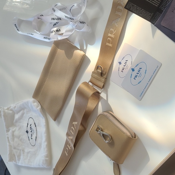 Authentique NEW Prada Beige Leather Satchel WHIT accesories. - Picture 15 of 16